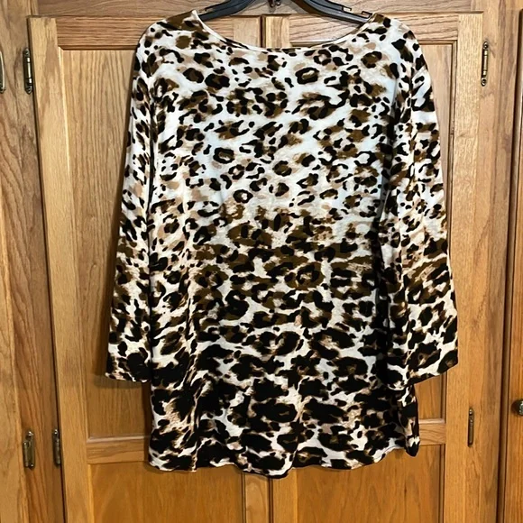 Ruby Rd. Top - Picture 2 of 4